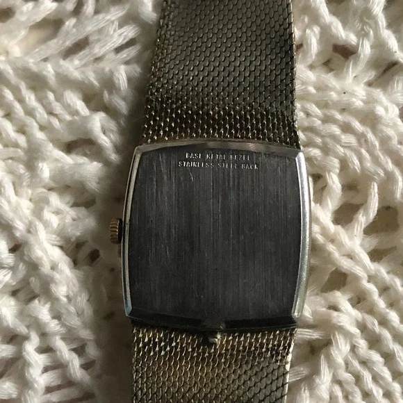 Vintage Elgin Gold Tone Mens Wrist Watch with Duchess Watch Band - For Parts
